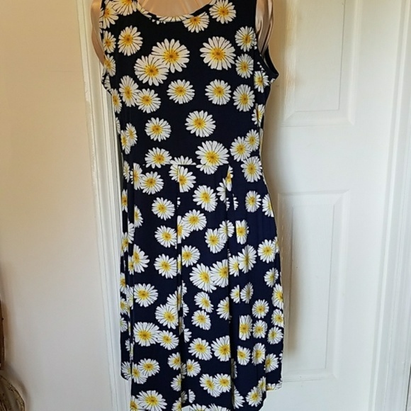 Sunflower dress with pockets - Picture 1 of 2
